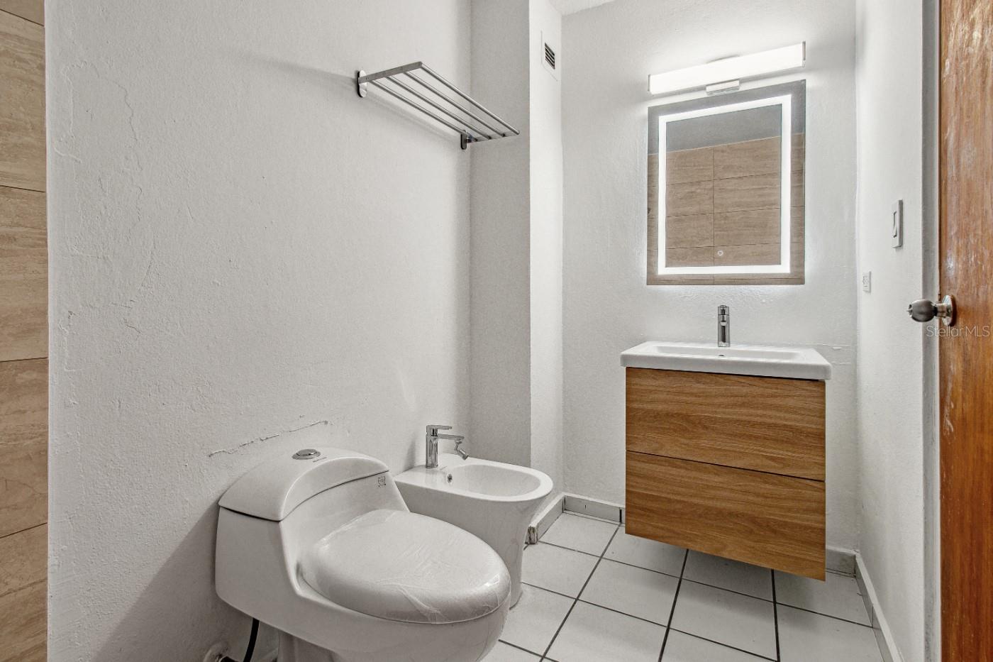 BAYSIDE COVE CONDO - Residential Lease