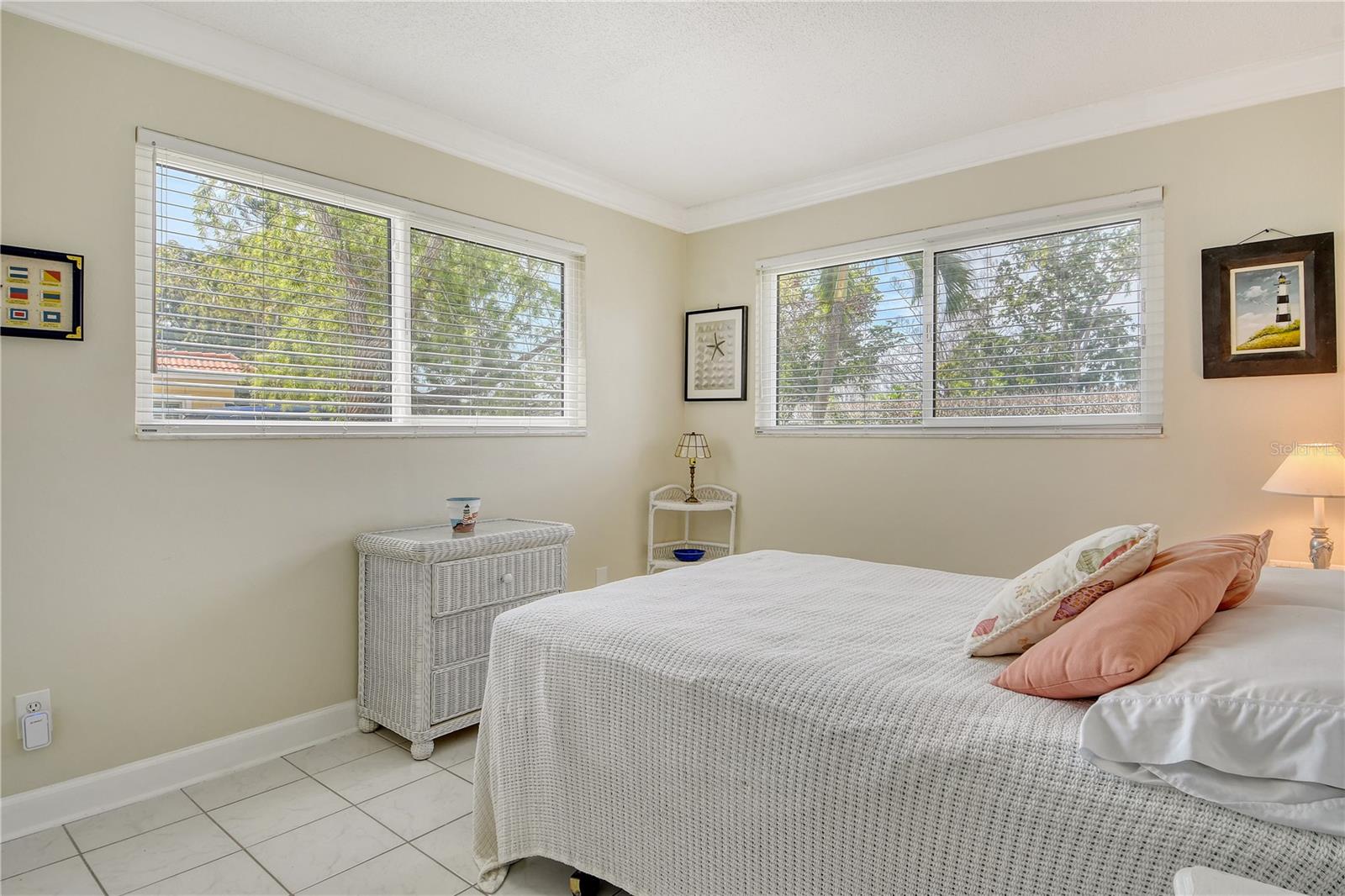 WINDWARD BAY AMD - Residential