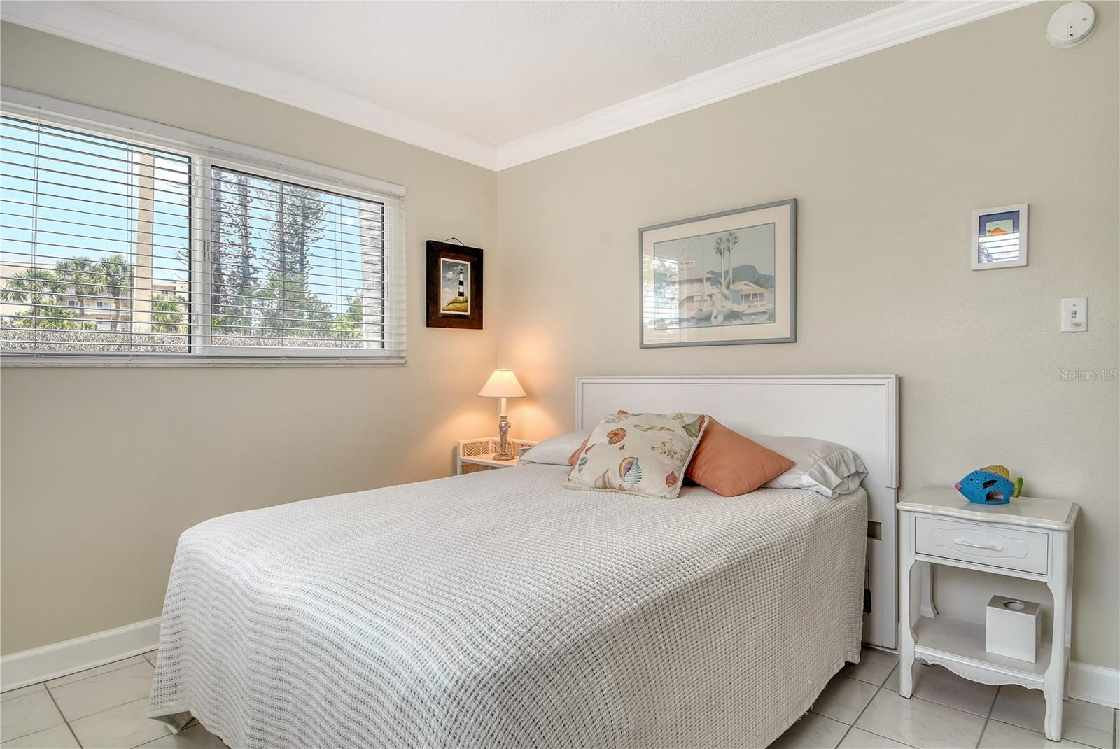 WINDWARD BAY AMD - Residential