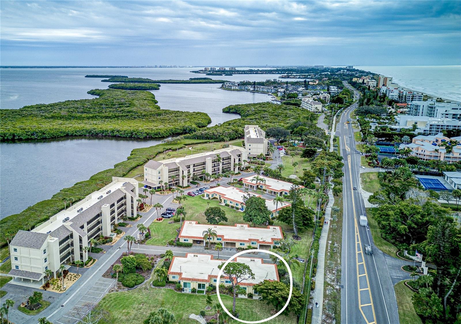 WINDWARD BAY AMD - Residential