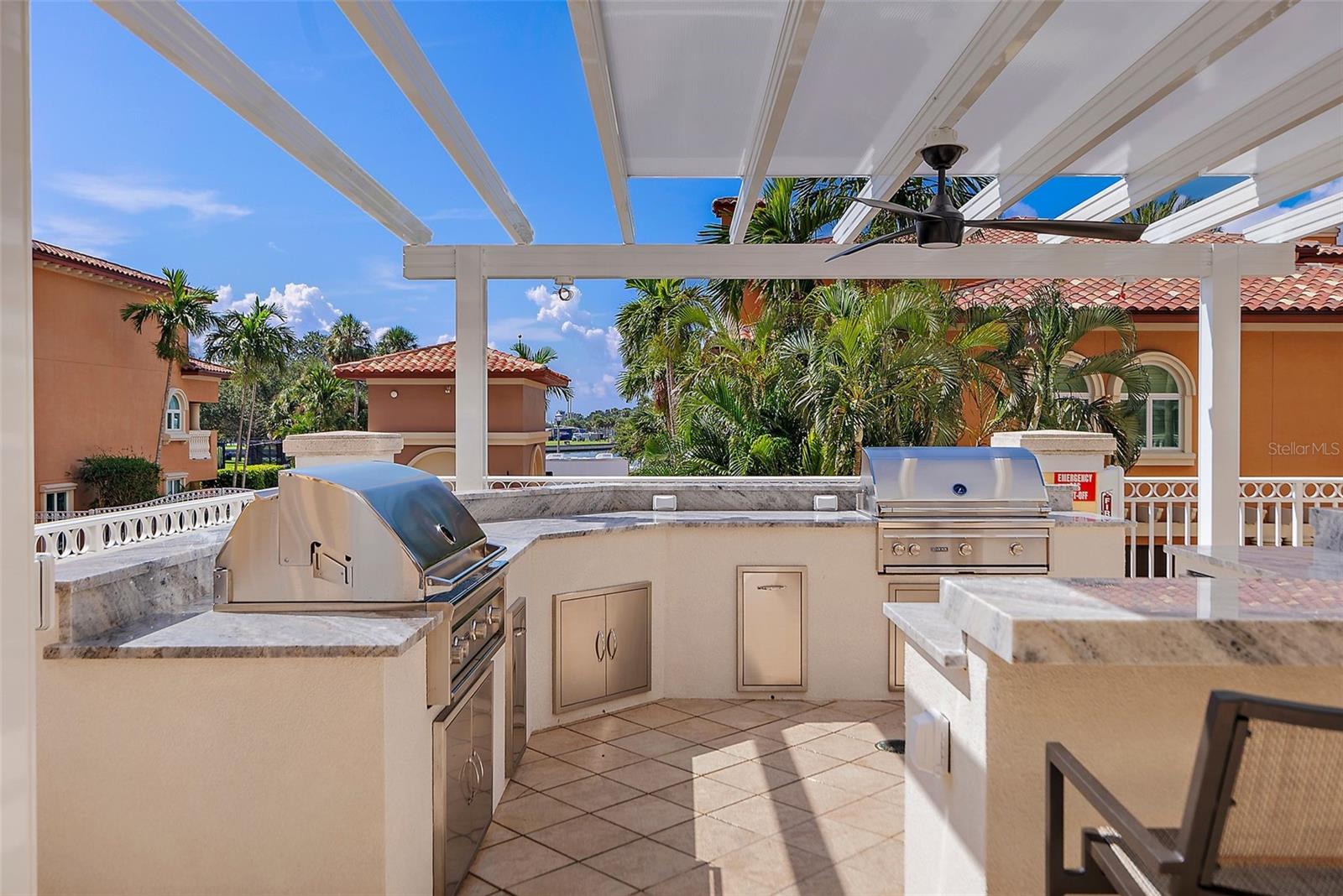 VINOY PLACE CONDO - Residential