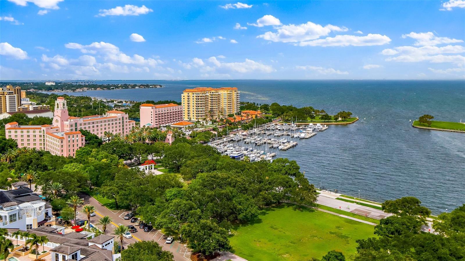 VINOY PLACE CONDO - Residential