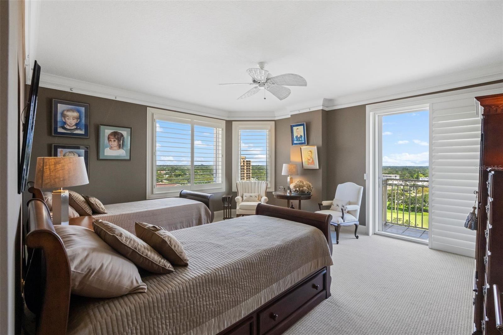 VINOY PLACE CONDO - Residential