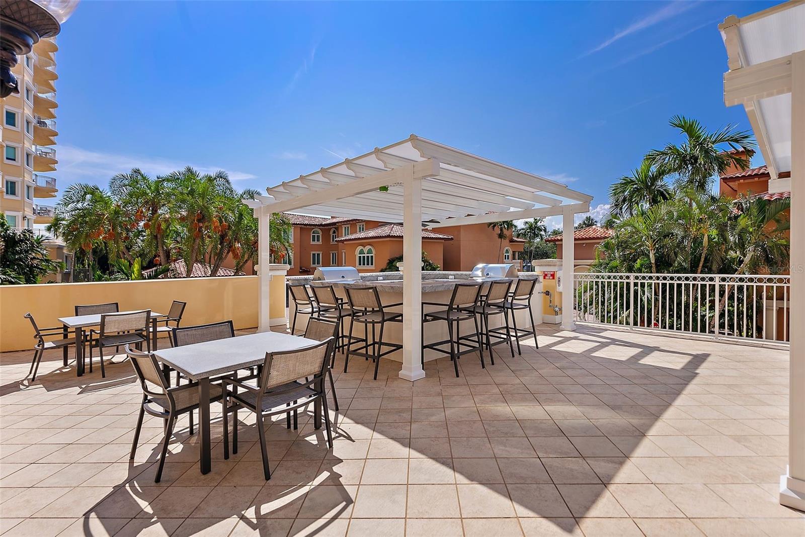 VINOY PLACE CONDO - Residential