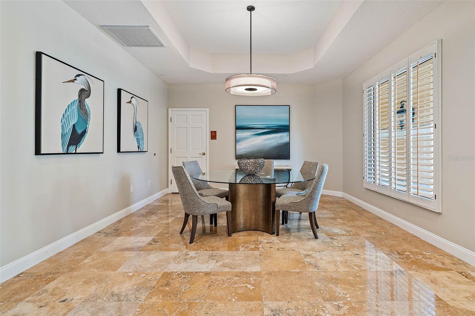 VINOY PLACE CONDO - Residential