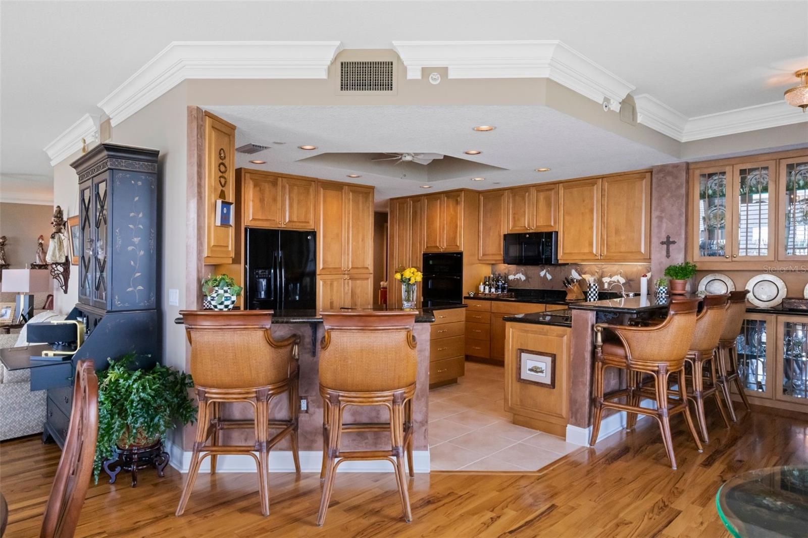 VINOY PLACE CONDO - Residential