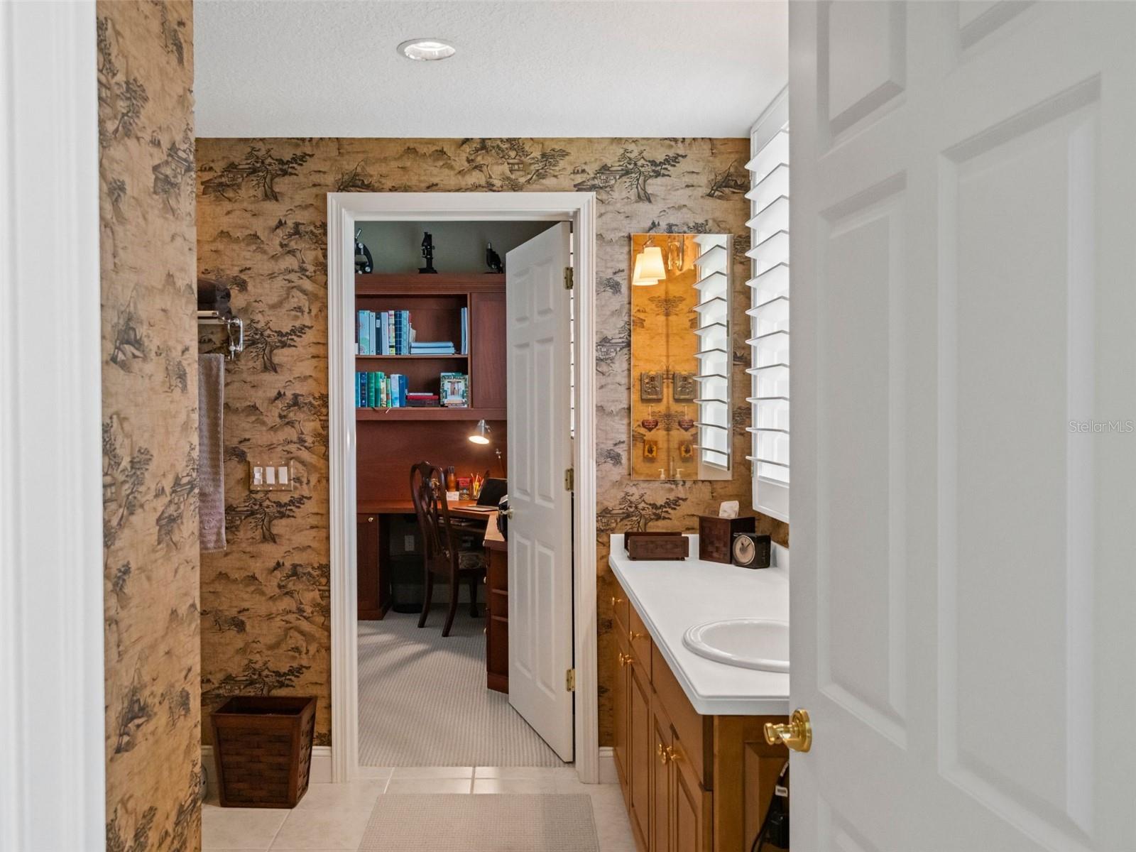 VINOY PLACE CONDO - Residential