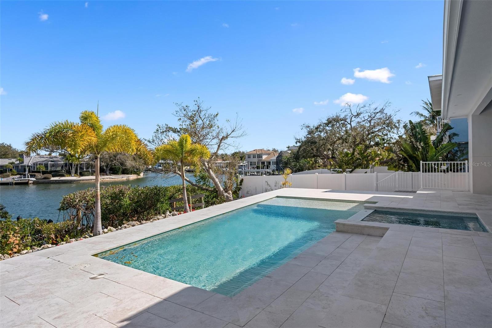 SIESTA BEACH - Residential