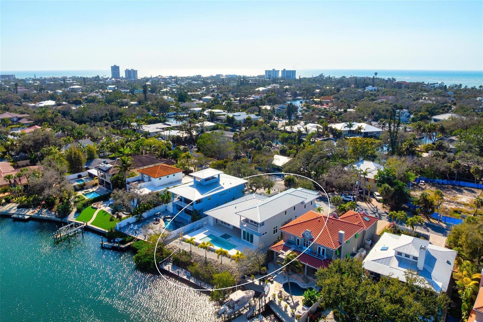SIESTA BEACH - Residential
