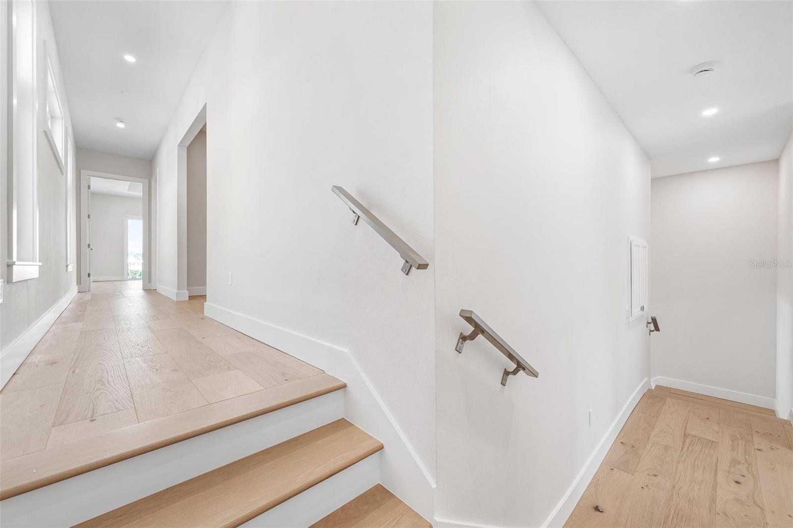 SIESTA BEACH - Residential