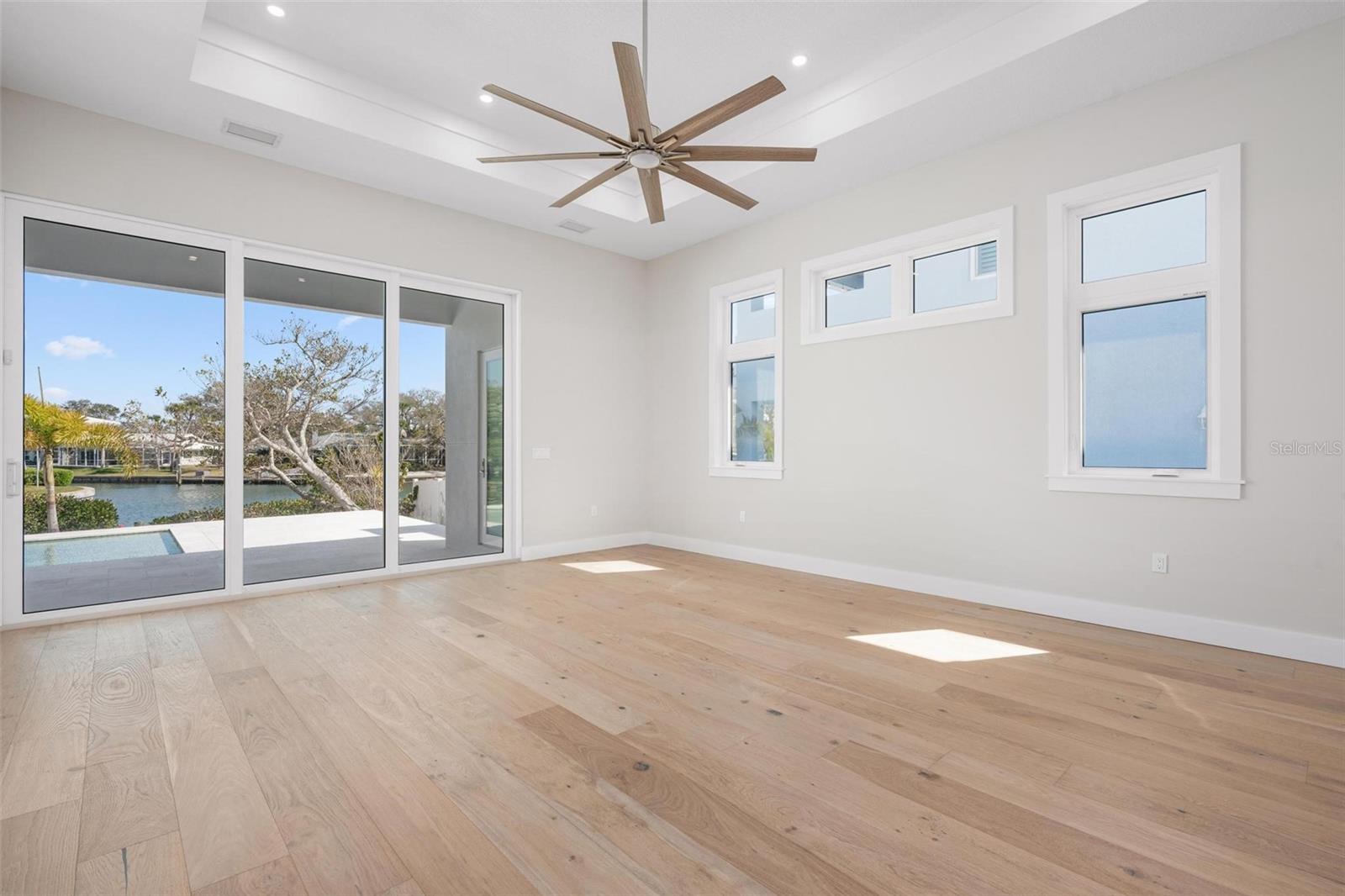 SIESTA BEACH - Residential