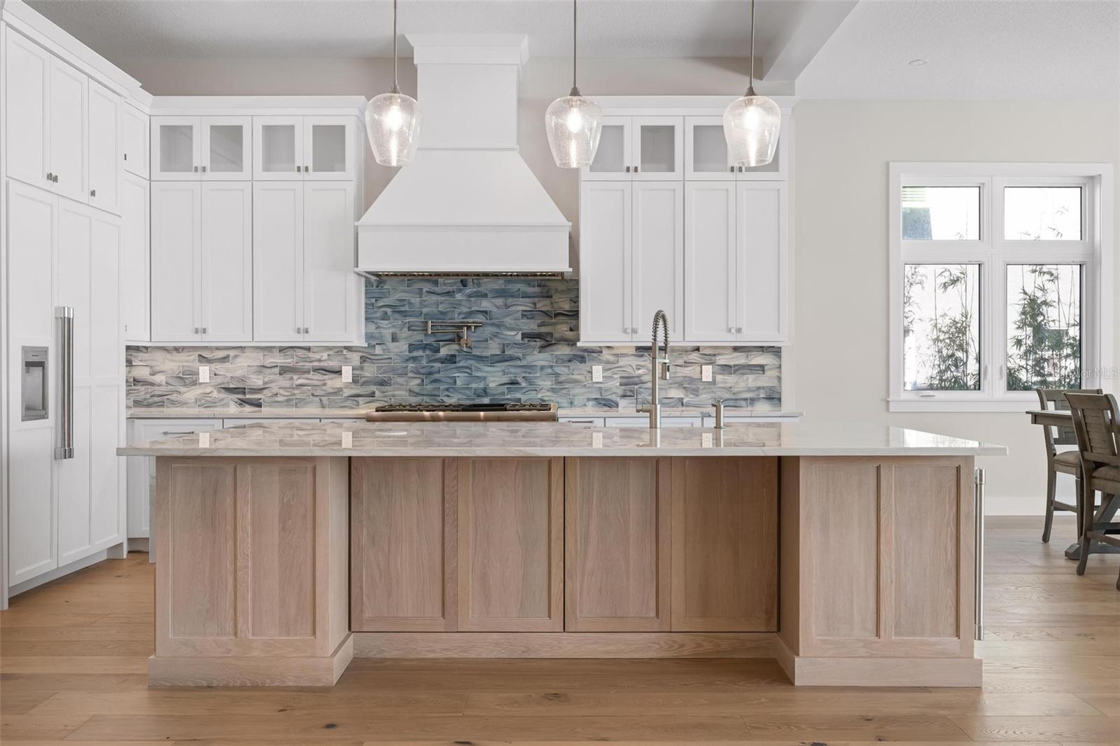 SIESTA BEACH - Residential