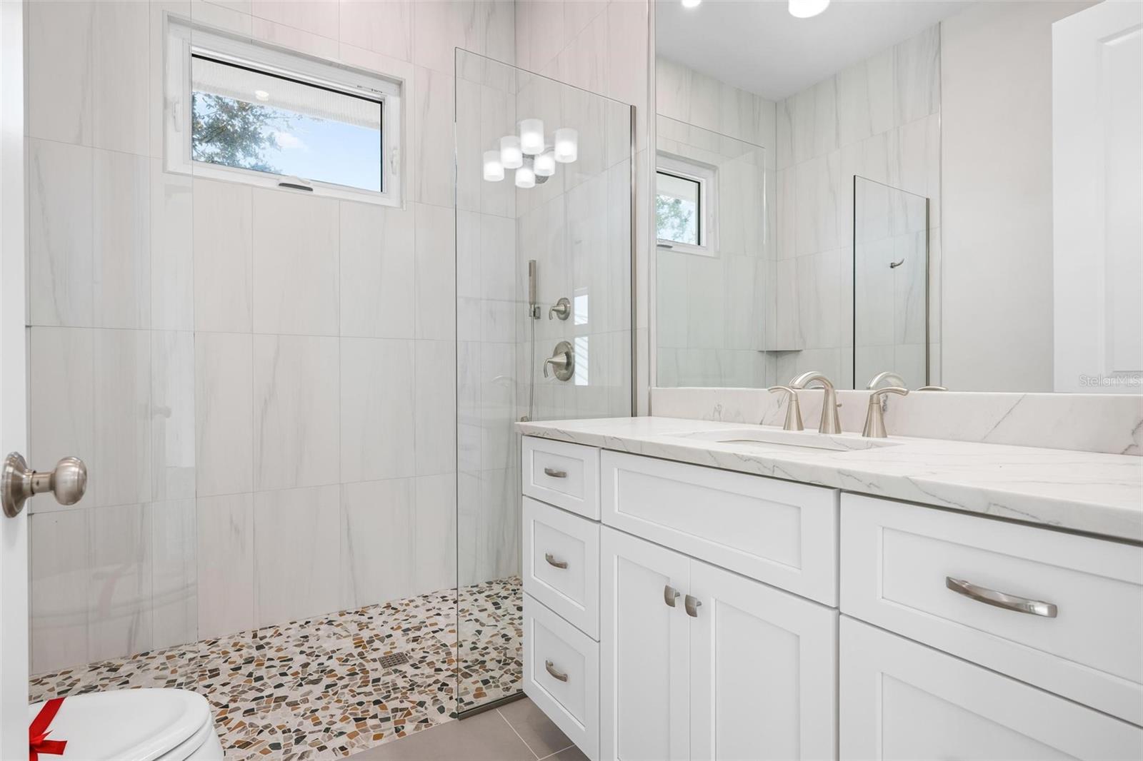 SIESTA BEACH - Residential