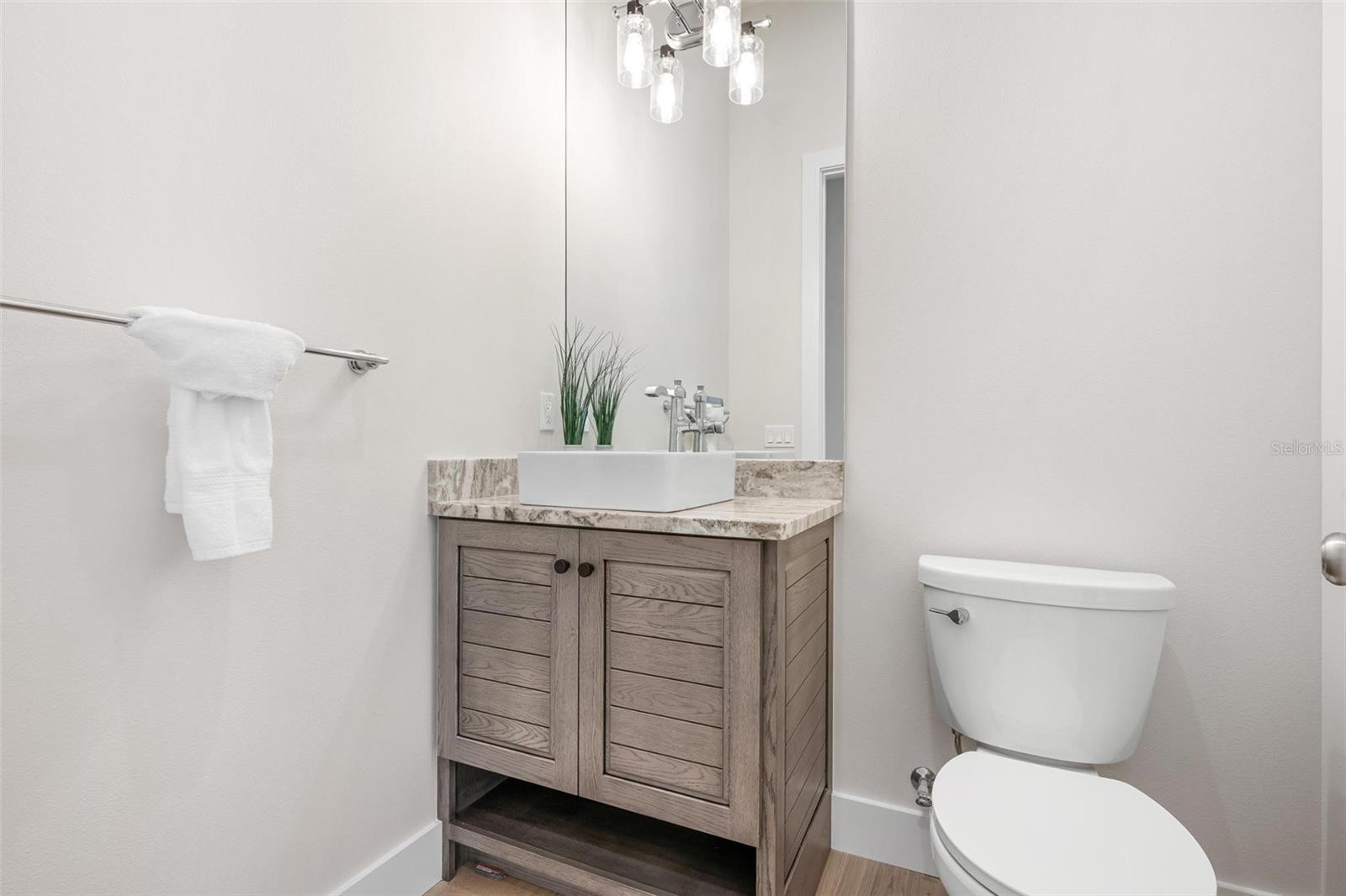 SIESTA BEACH - Residential