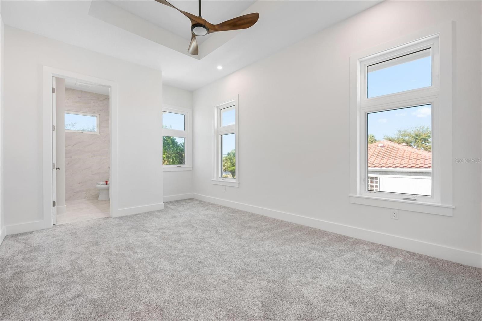 SIESTA BEACH - Residential