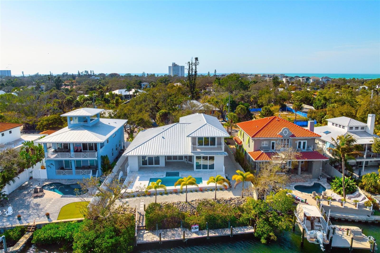 SIESTA BEACH - Residential