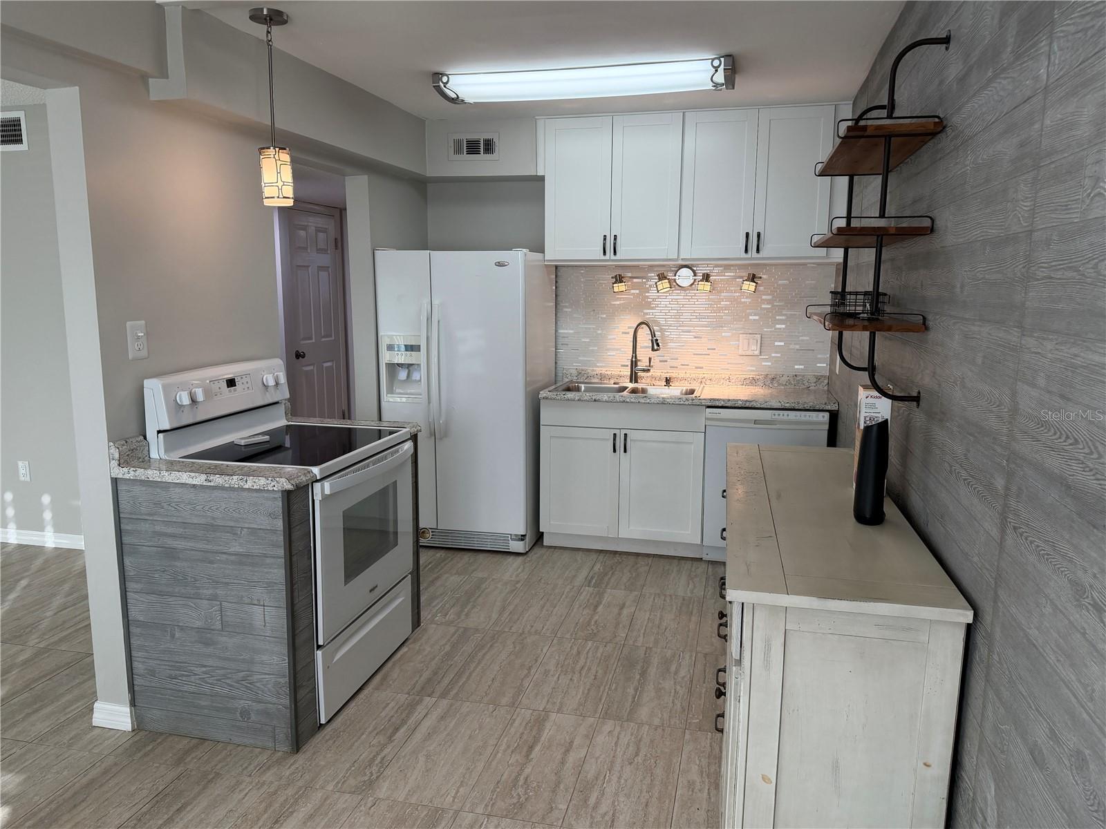 1000 LAKE OF THE WOODS BOULEVARD 101F