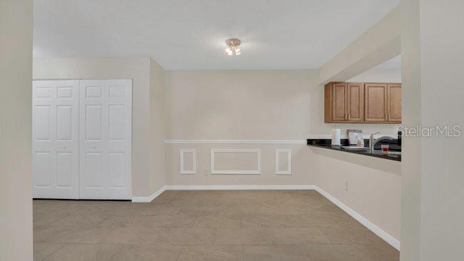 648 KENWICK CIRCLE 102
