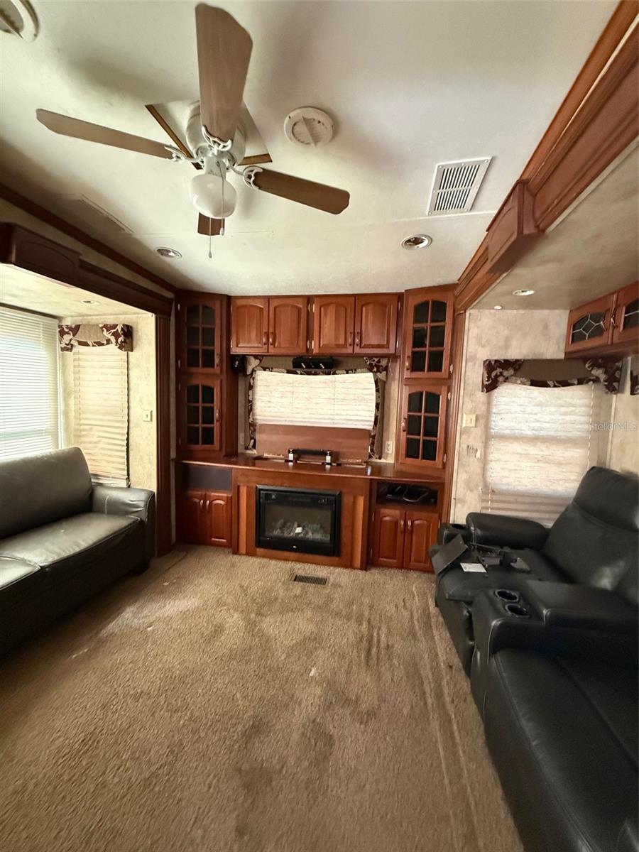 YOGI BEARS JELLYSTONE PARK CONDO - Residential Lease