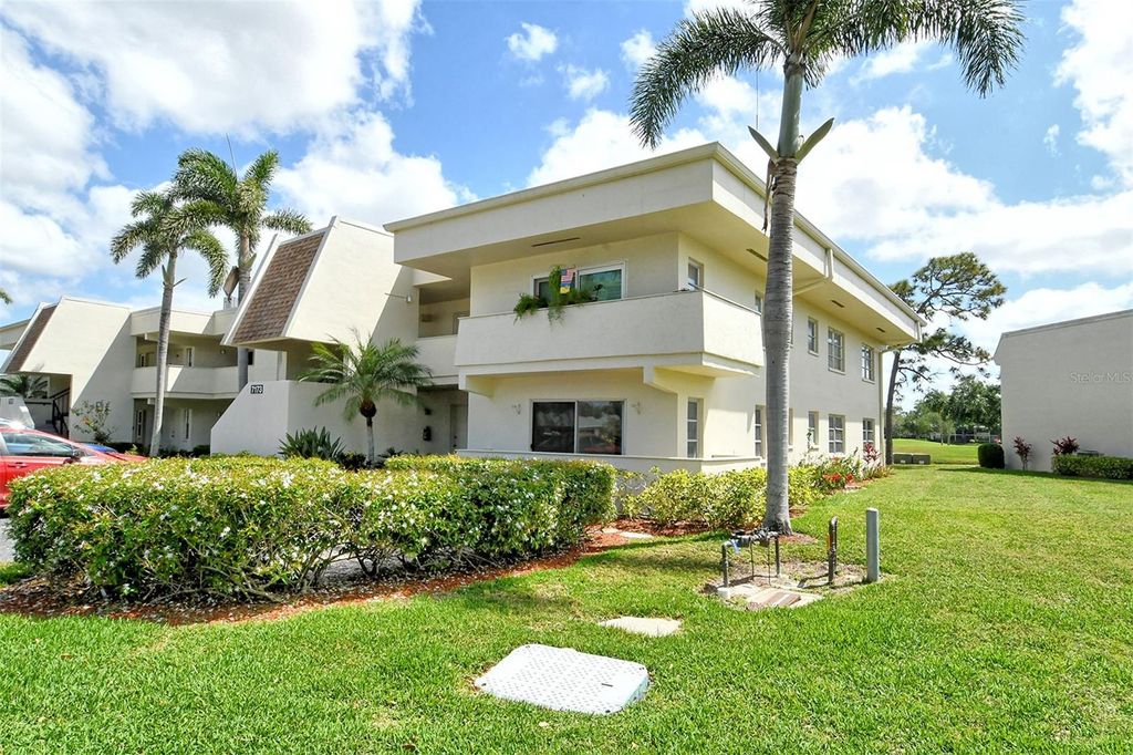 Photo of 7173 W Country Club Drive N #141, Sarasota, FL 34243 (MLS # A4648278)