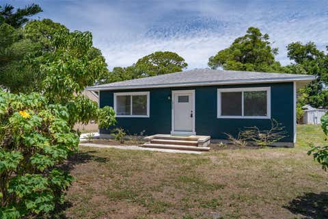 Photo of 1520 19th Avenue W, Bradenton, FL 34205 (MLS # A4695910)