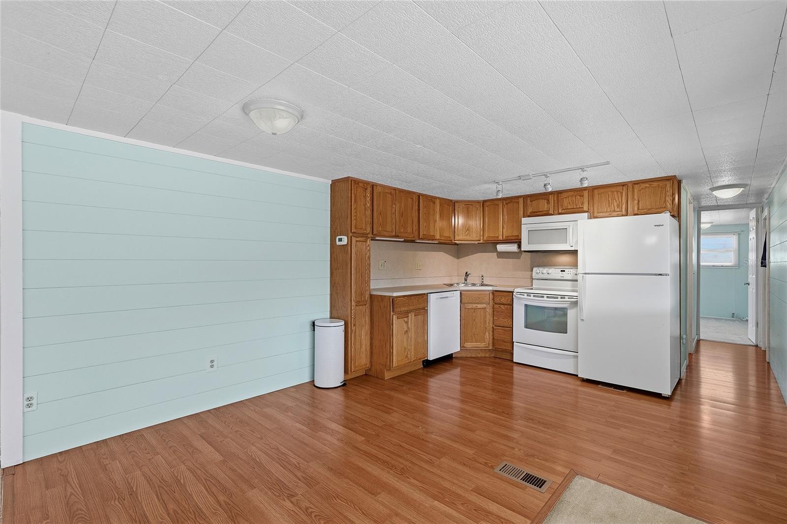 ALLANDALE - Residential