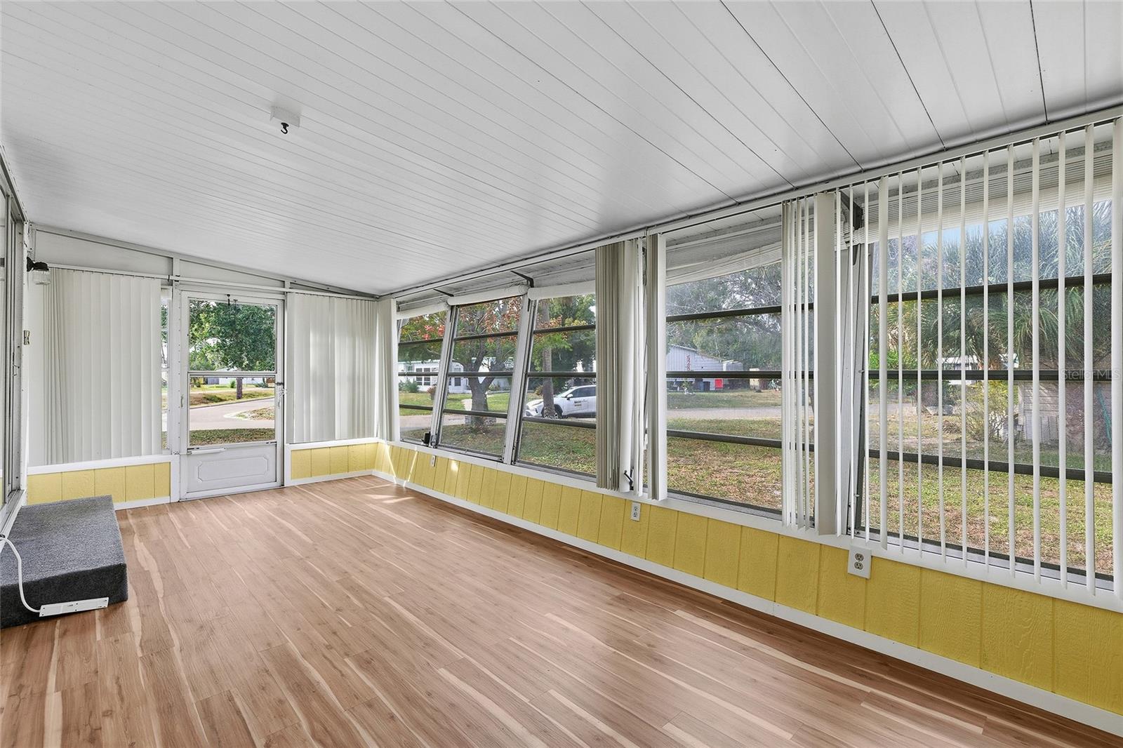 ALLANDALE - Residential