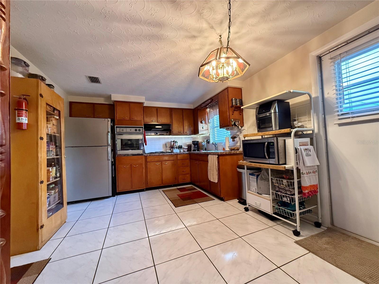 CREST RIDGE GARDENS - Residential
