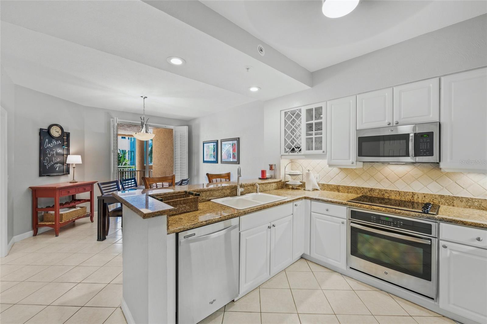 DOLPHIN BAY-SIESTA KEY SEC A - Residential