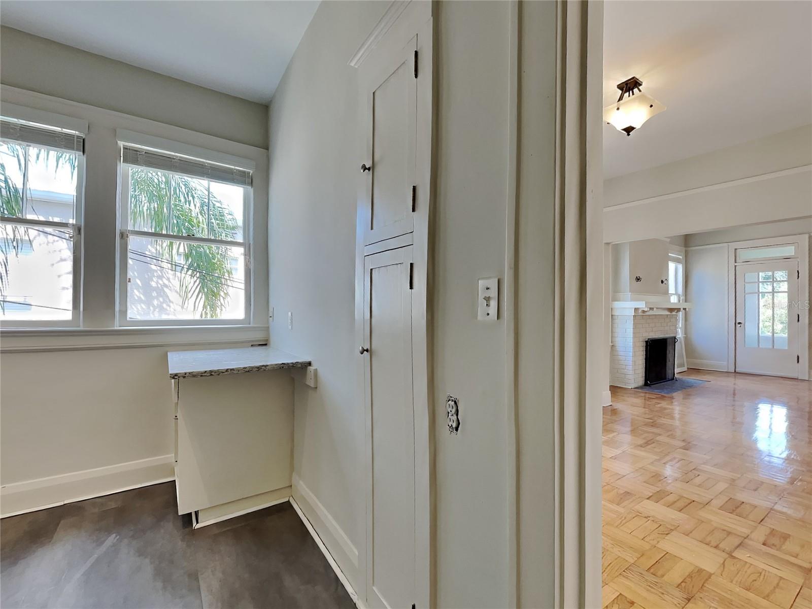 HYDE PARK WEST - Residential Lease