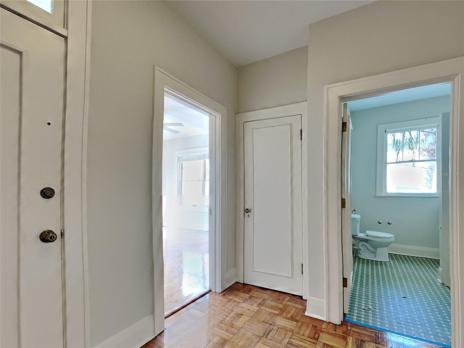 HYDE PARK WEST - Residential Lease