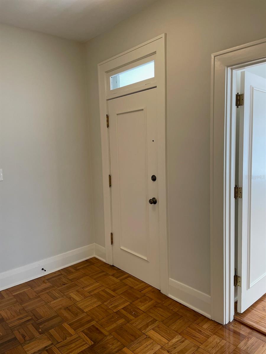 HYDE PARK WEST - Residential Lease