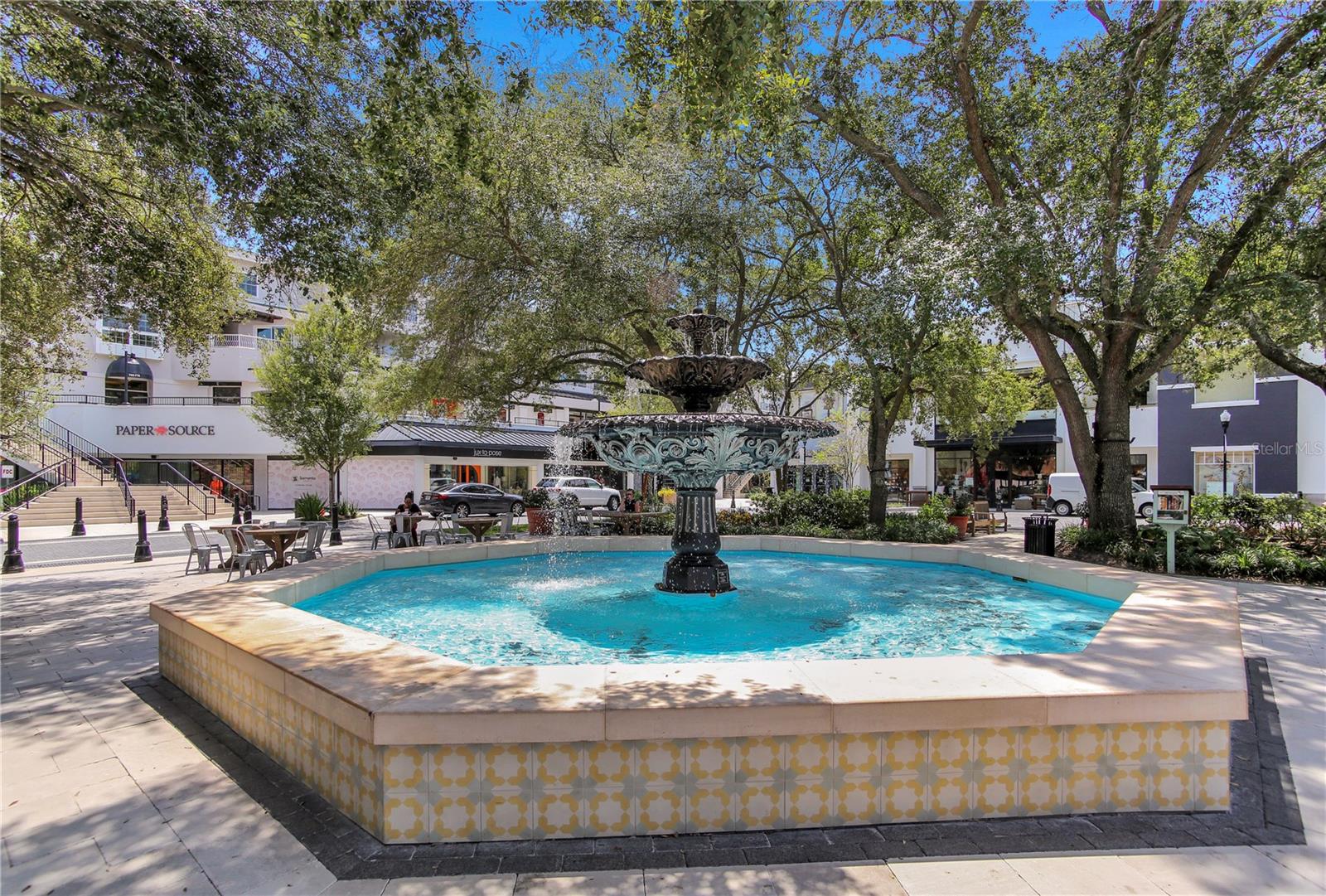 HYDE PARK WEST - Residential Lease