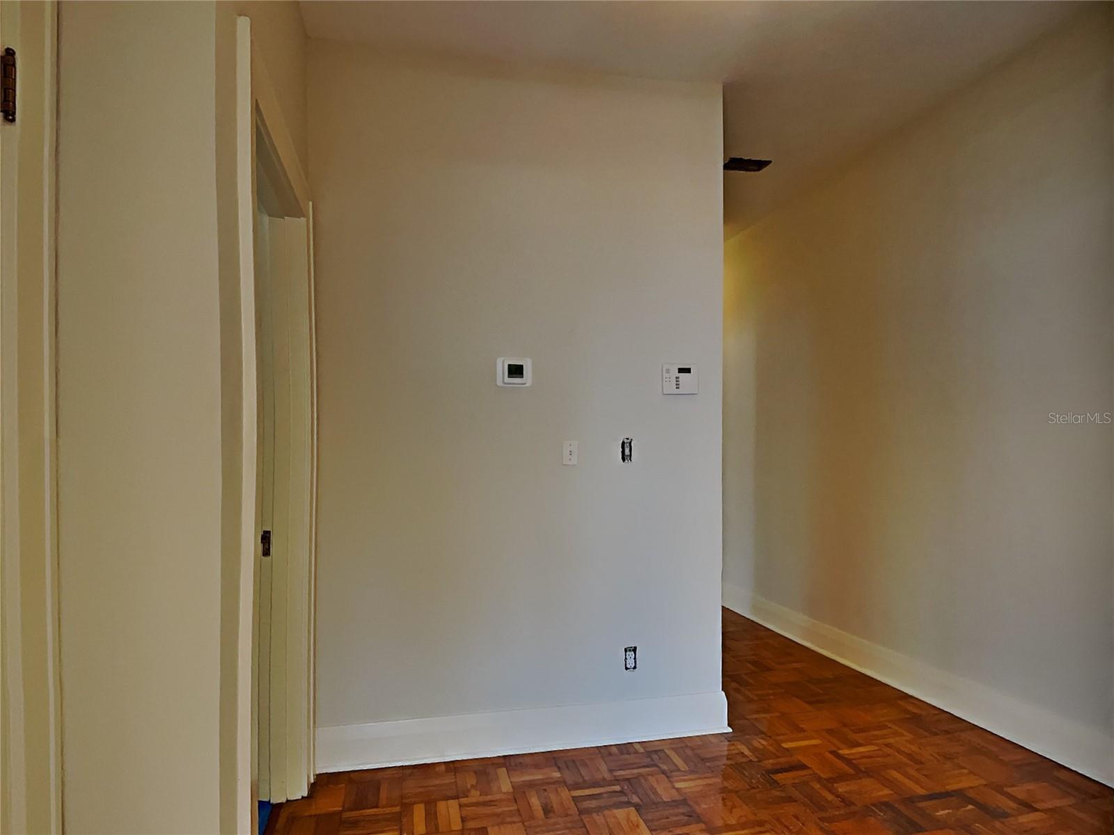 HYDE PARK WEST - Residential Lease