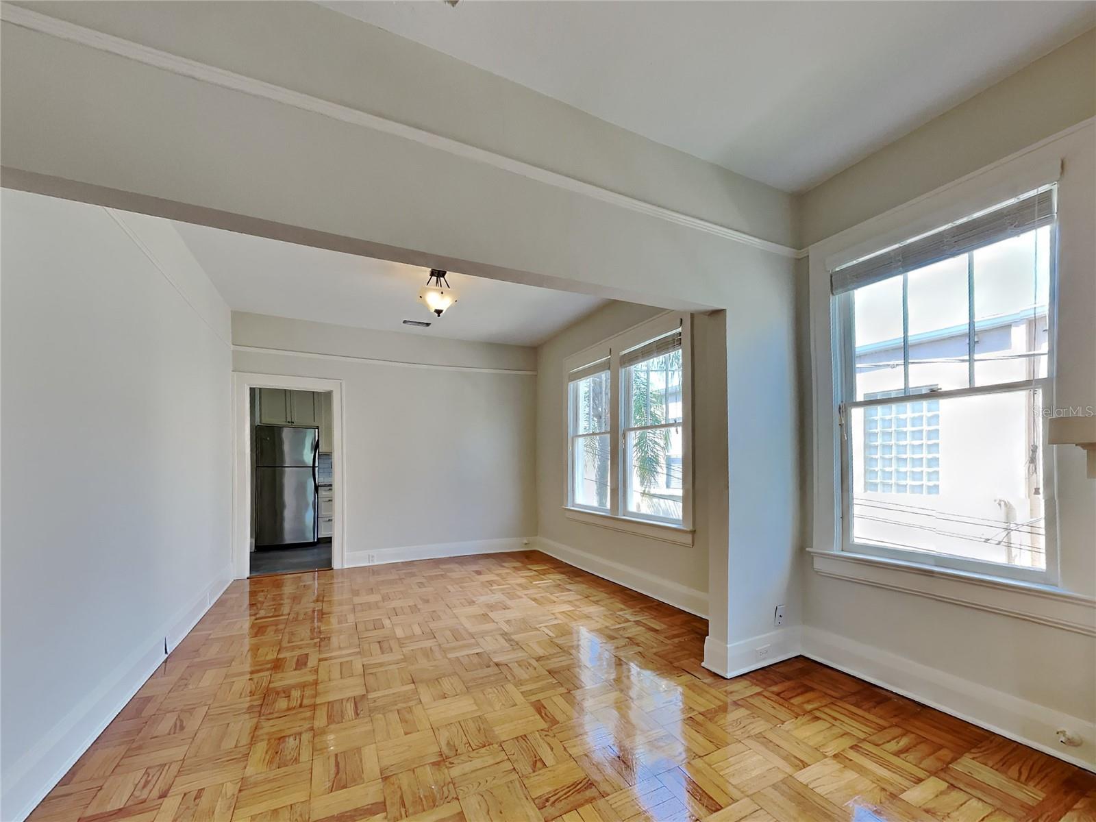 HYDE PARK WEST - Residential Lease