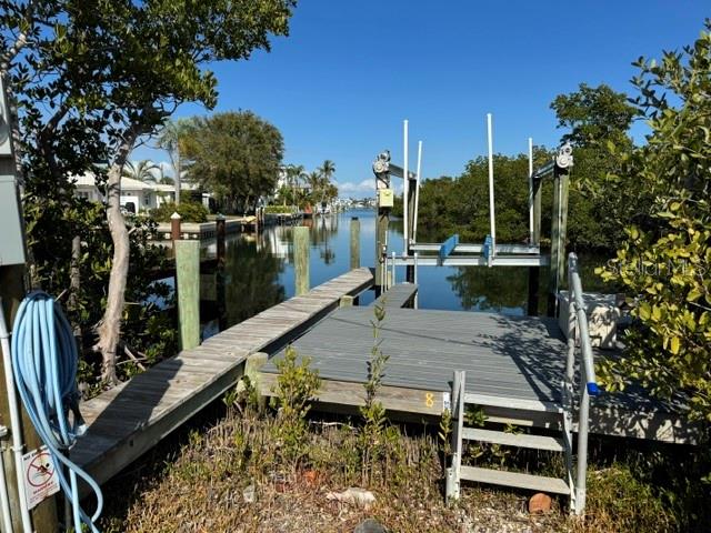 BOAT SLIPS - Residential