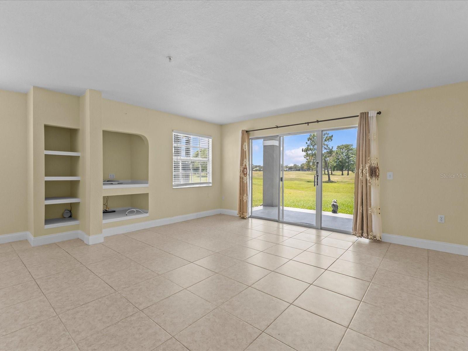 AUDUBON VILLAS AT HUNTER'S CREEK - Residential