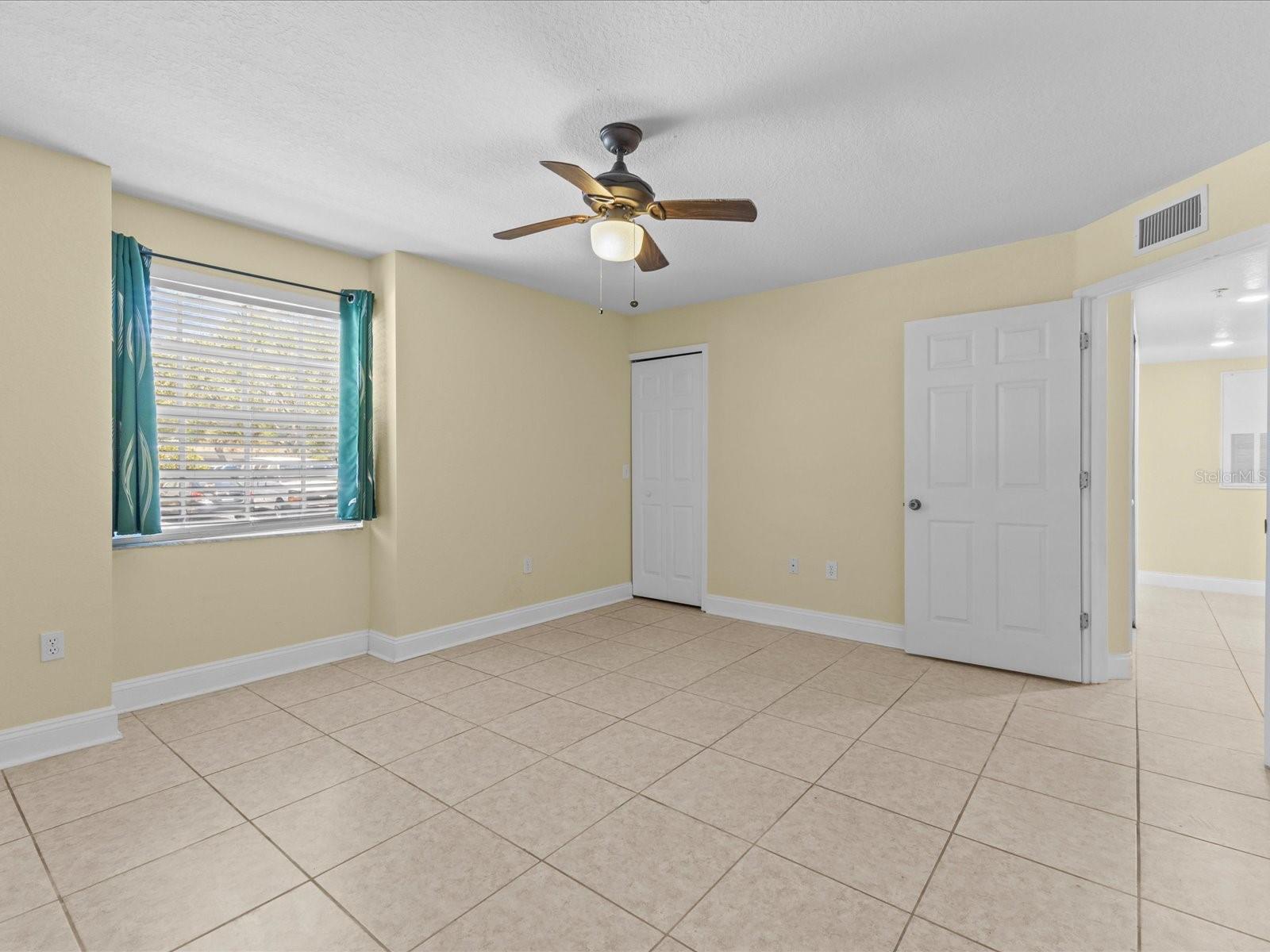 AUDUBON VILLAS AT HUNTER'S CREEK - Residential