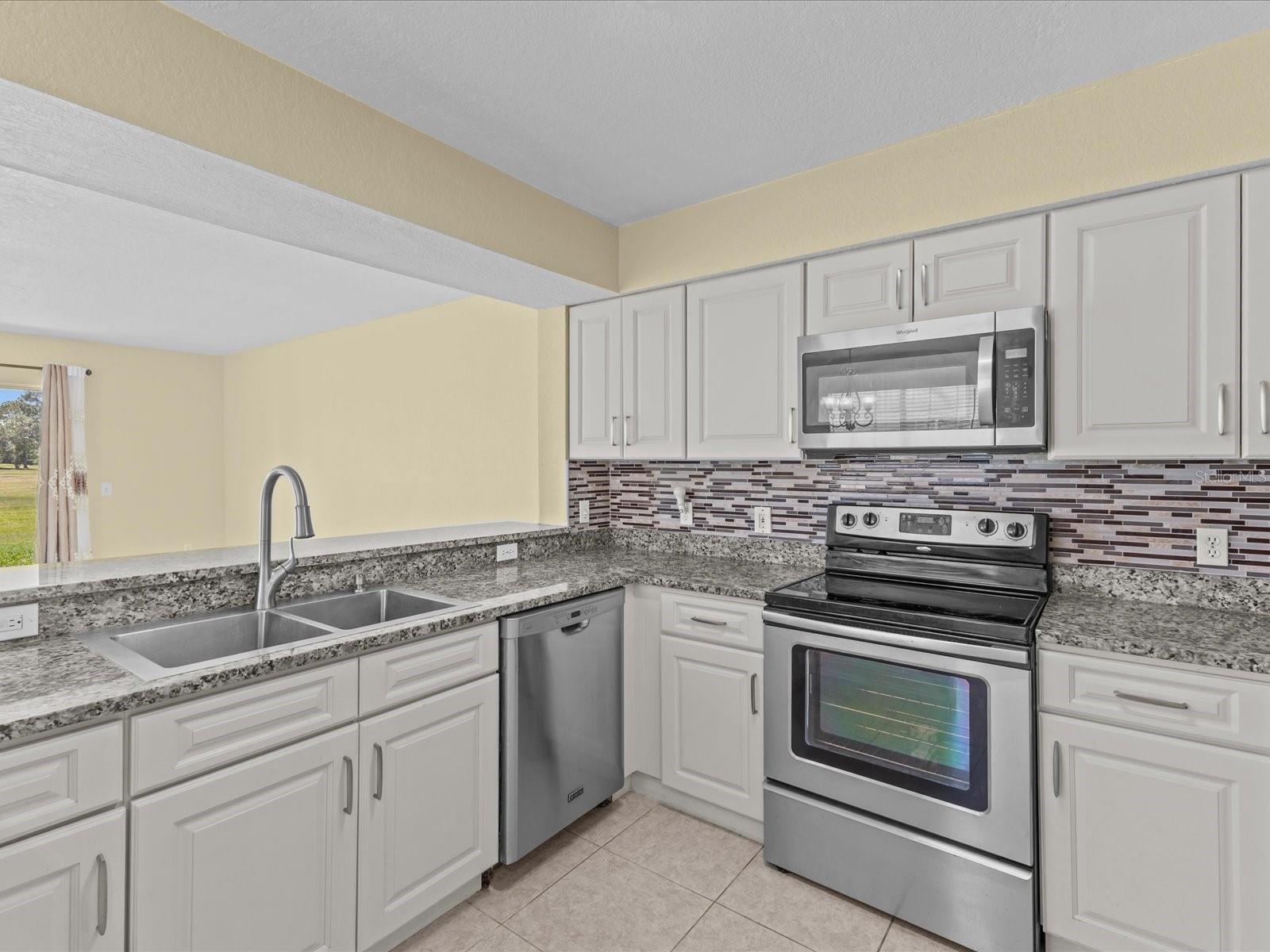 AUDUBON VILLAS AT HUNTER'S CREEK - Residential
