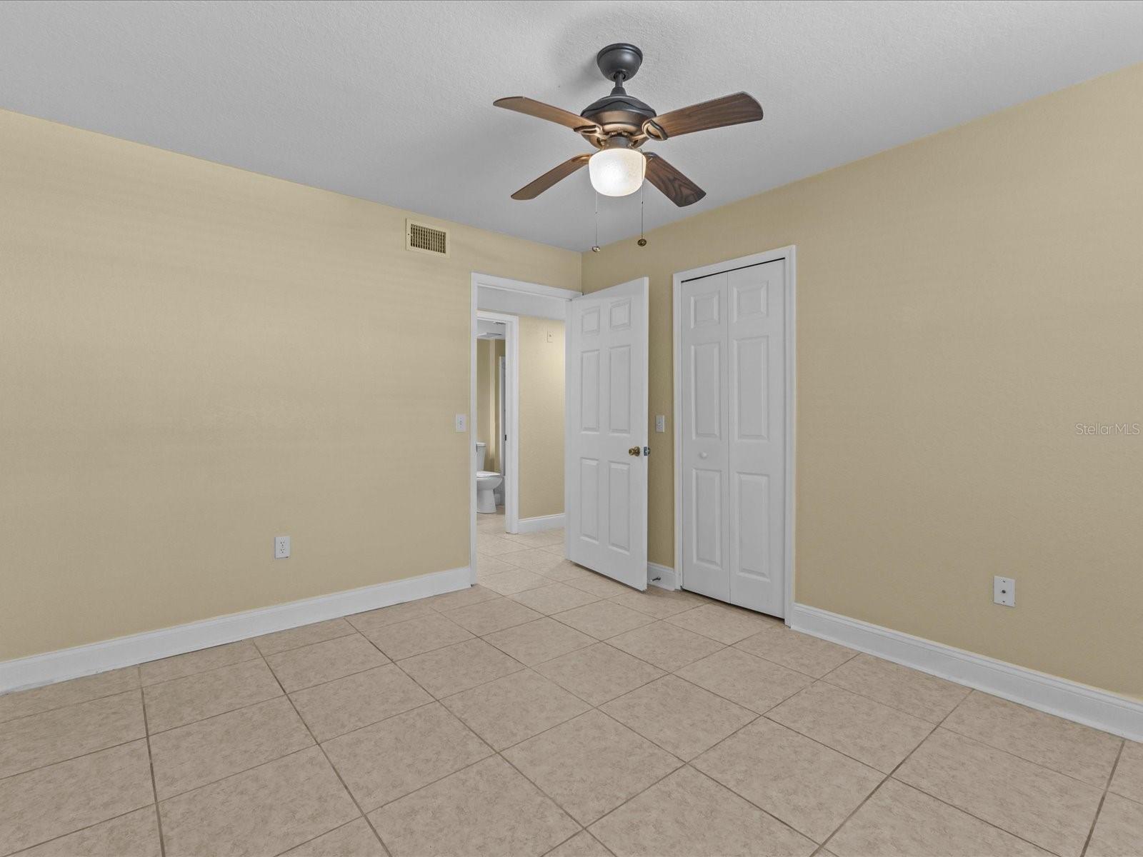 AUDUBON VILLAS AT HUNTER'S CREEK - Residential
