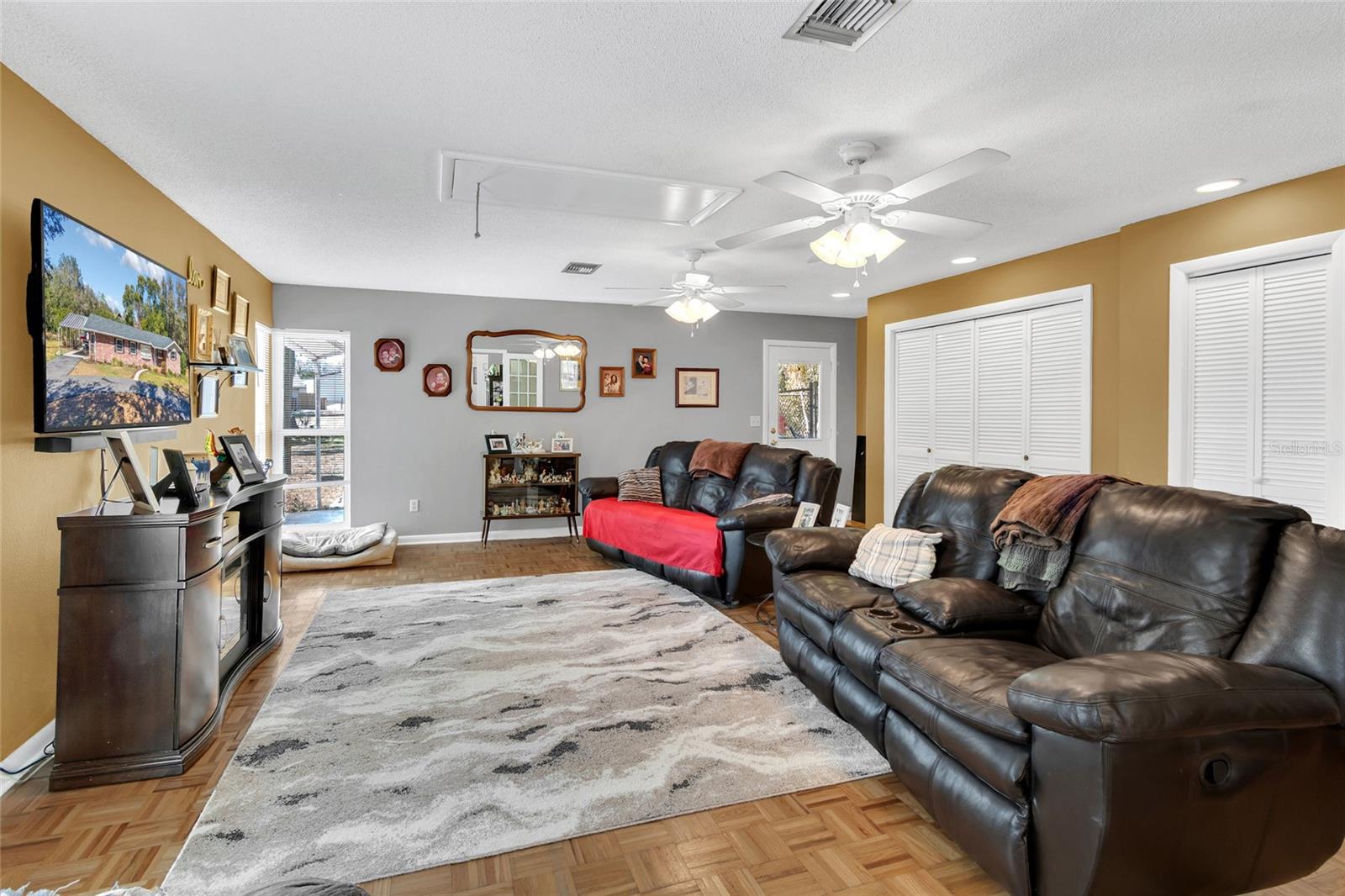 GOLFVIEW WEST - Residential