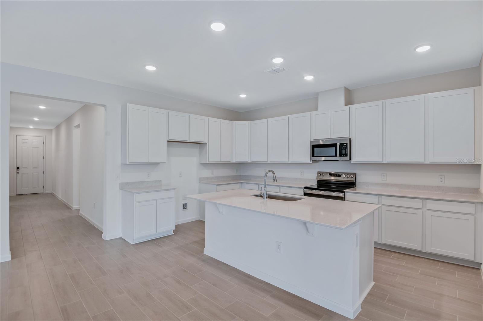 SEASONS AT ANNABELLE ESTATES - Residential