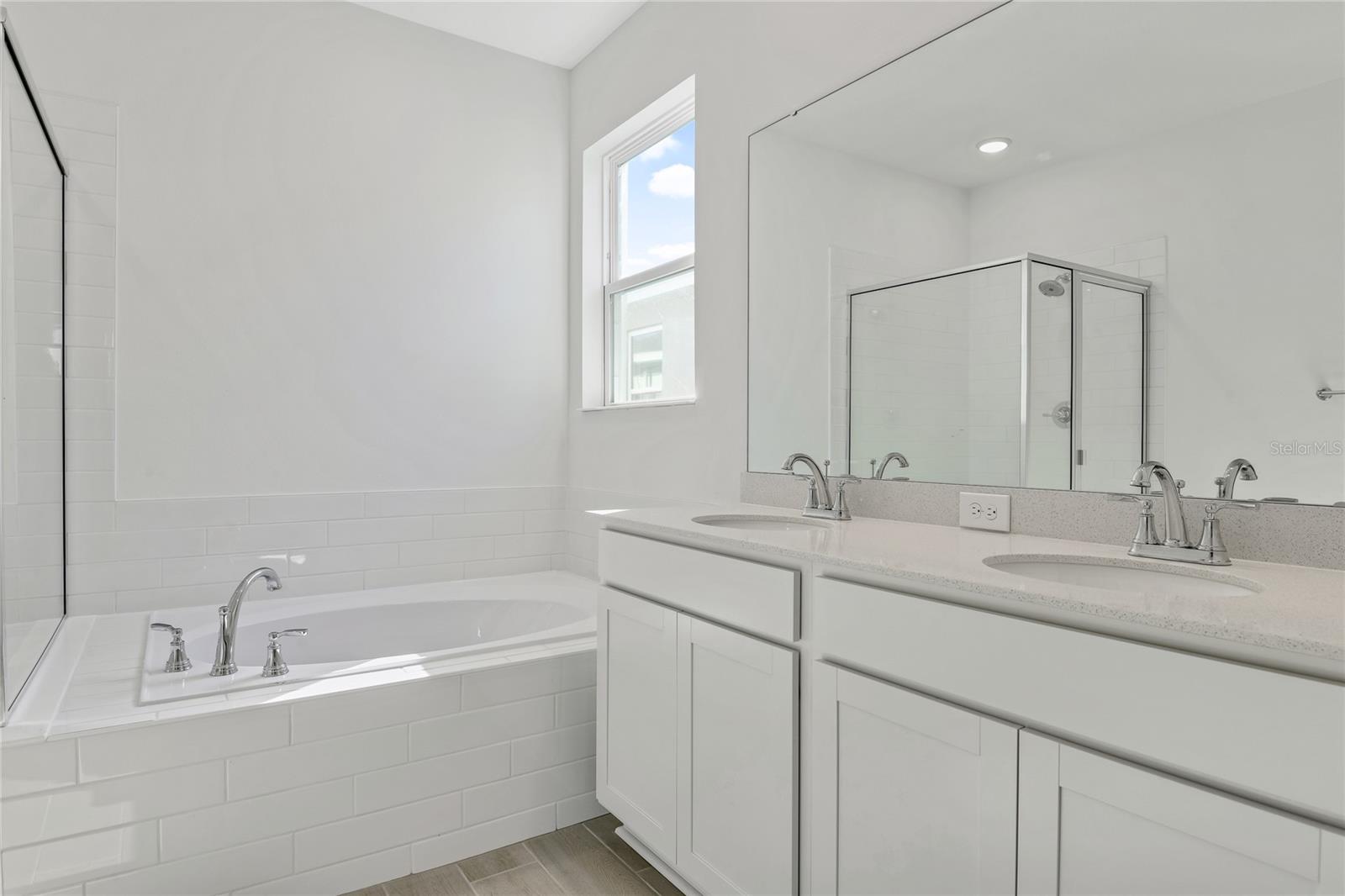 SEASONS AT ANNABELLE ESTATES - Residential