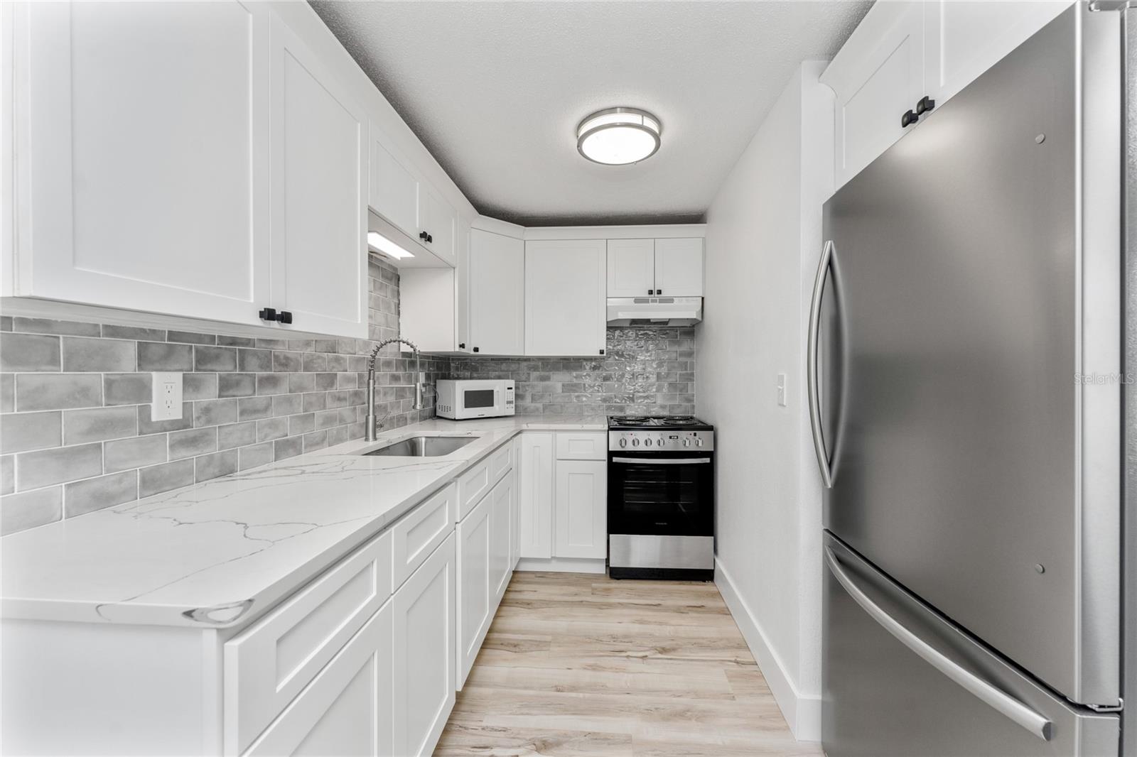 TIKI ON THE BAY - Residential