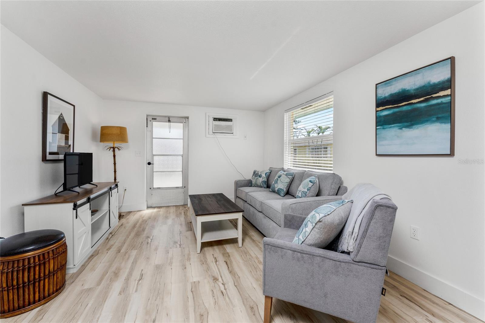 TIKI ON THE BAY - Residential