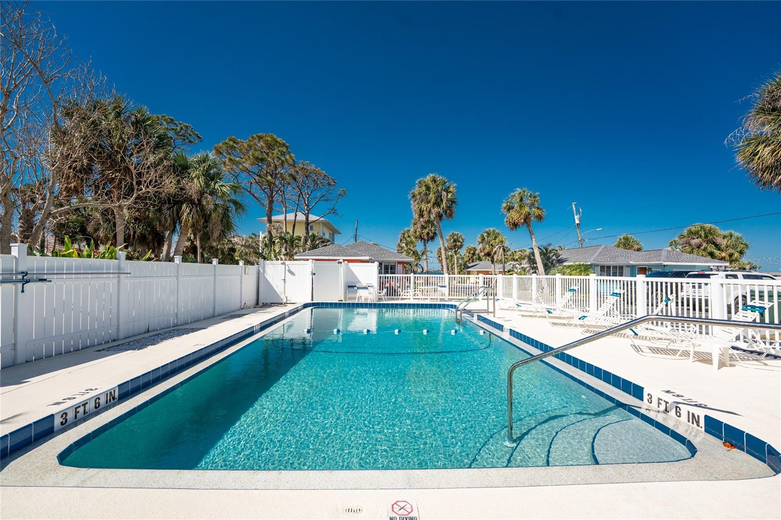 TIKI ON THE BAY - Residential