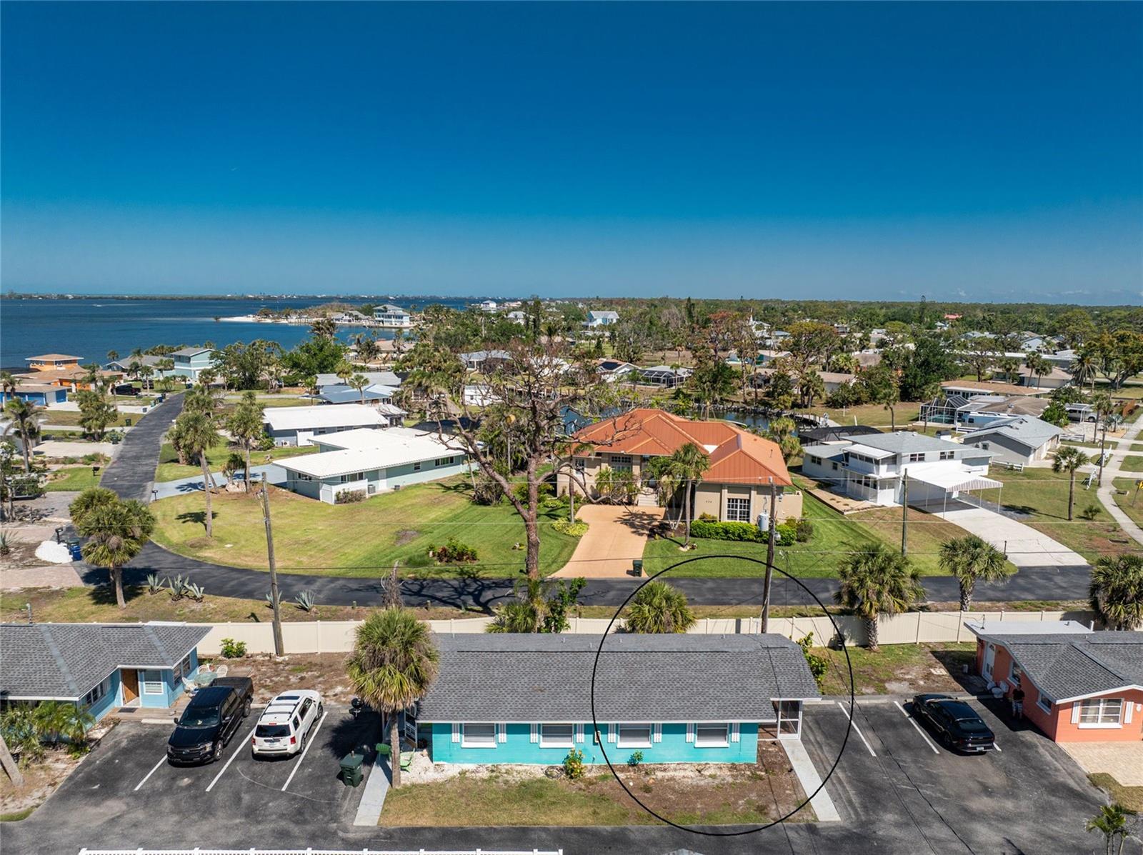 TIKI ON THE BAY - Residential