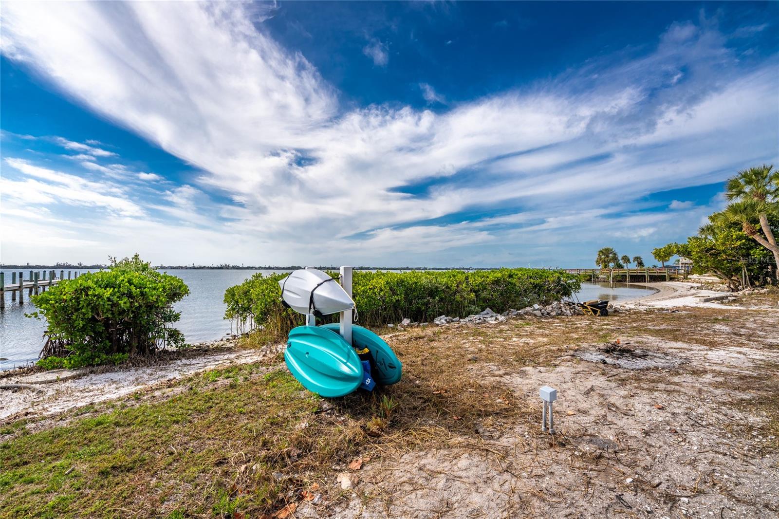 TIKI ON THE BAY - Residential