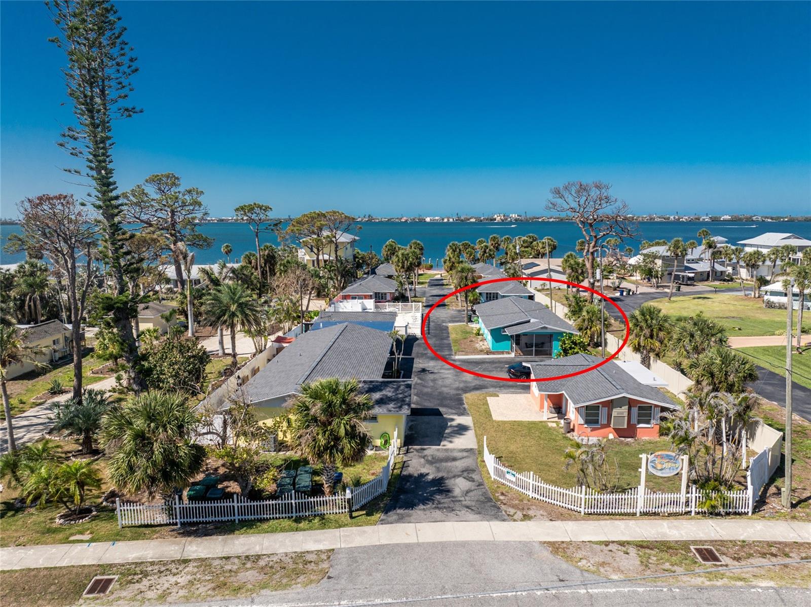 TIKI ON THE BAY - Residential