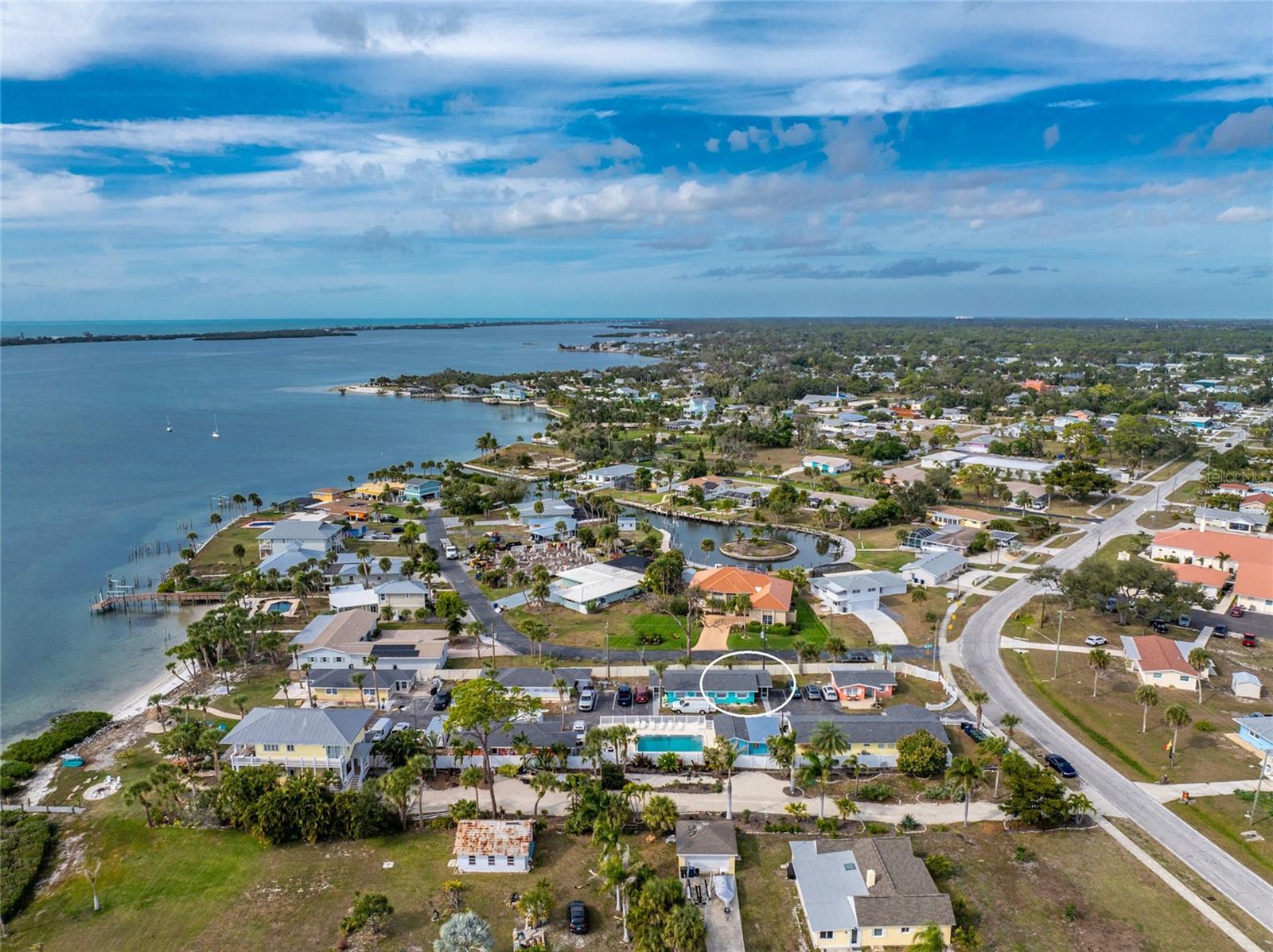 TIKI ON THE BAY - Residential